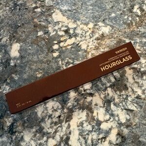 Hourglass Vanish Full Coverage Concealer